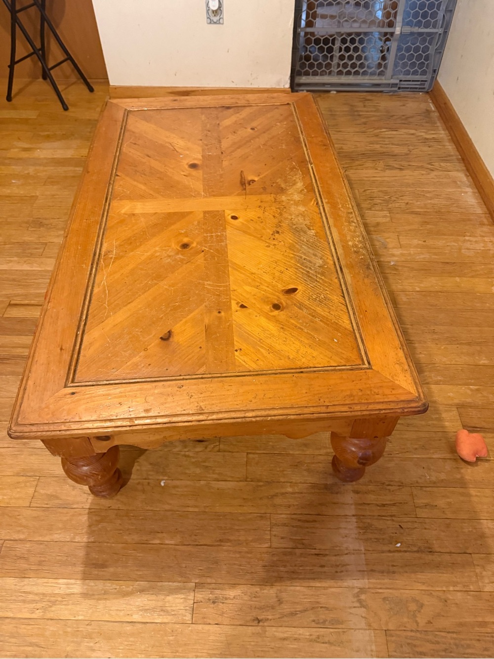 Wooden Coffee Table in Honey Brown - Classic Home Dining Accent